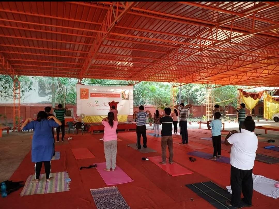 Traditional Yoga Asana Classes in Ashram